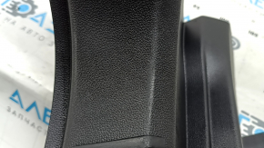 Left trunk arch trim trim for VW Taos 22-25, black, scratches, needs cleaning