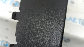 Left trunk arch trim trim for VW Taos 22-25, black, scratches, needs cleaning