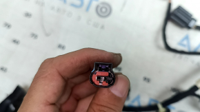 Wiring for the rear left door of a Jeep Compass 22-22