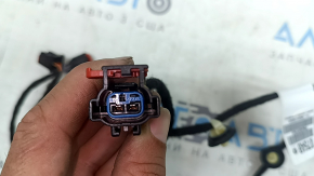 Wiring for the rear left door of a Jeep Compass 22-22