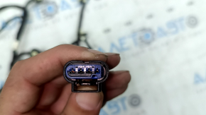 Wiring for the rear left door of a Jeep Compass 22-22