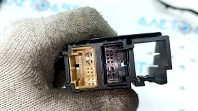 VW Taos 22-25 tailgate wiring