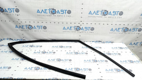 Front right glass seal Nissan Murano 25-26