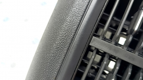 Center console trim with deflector VW Taos 22-25 black, scratches