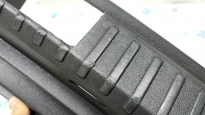 VW Taos 22-25 trunk opening trim, black, scratches