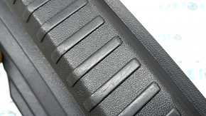 VW Taos 22-25 trunk opening trim, black, scratches