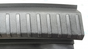 VW Taos 22-25 trunk opening trim, black, scratches