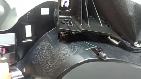 The instrument panel frame of the Jeep Compass 22-26 is black, the mount is broken