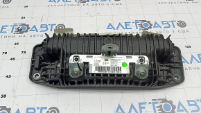 Passenger airbag in the dashboard of Mercedes C-class W205 15-18