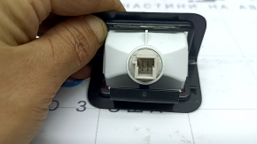 The trunk lid trim lamp for Mercedes C-class W205 15-21 has a broken mount