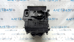 The heater housing is a bare air conditioner for a Toyota Highlander 20-22 hybrid without radiators and actuators