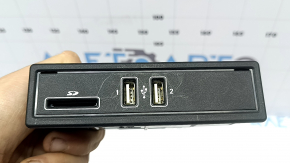 USB HUB, SD Mercedes C-class W205 16-18 scratches