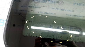 Nissan Murano 25-26 front panoramic glass scratches