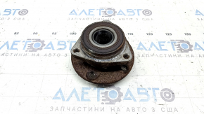 Front right hub VW Taos 22-25 rusty