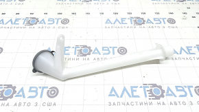 Washer reservoir neck for Nissan Murano 25-26