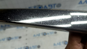 Right front bumper molding for Nissan Kicks 21-24, dark chrome, swollen chrome, sand, impacts, broken mount
