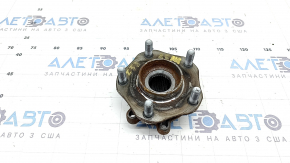 Front left hub Nissan Murano 25-26