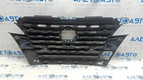 Radiator grille Nissan Kicks 21-24 SR under the camera, chrome molding, sand, scratches