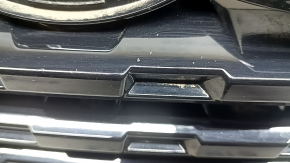 Radiator grille Nissan Kicks 21-24 SR under the camera, chrome molding, sand, scratches