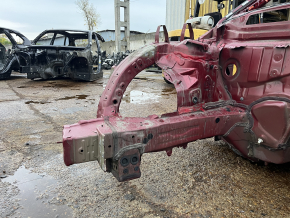 Front right quarter of Toyota Highlander 20-26 hybrid on the body, red, dented threshold