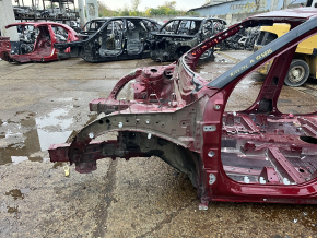 Front left quarter panel of Toyota Highlander 20-26 hybrid on the body, red