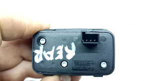 Mercedes C-class W205 16-21 trunk lid closing button with lock