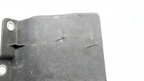 Mudguard on the rear right sill of Nissan Murano 25-26 has tears