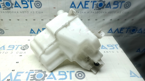 Nissan Kicks 21-24 Windscreen Washer Reservoir