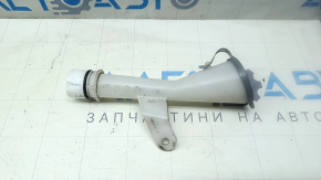Washer reservoir neck for Nissan Kicks 18-24