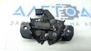 Nissan Kicks 18-24 hood lock
