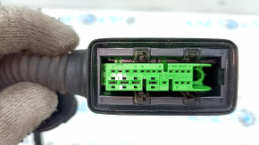 Wiring for the front right door of a Porsche Macan 15-26 for keyless entry