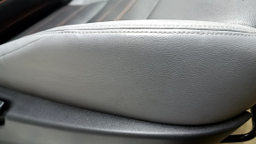 Passenger seat for Nissan Kicks 21-23 with airbag, mechanical, heated, grey and black leather, grey and red stitching, ready to clean