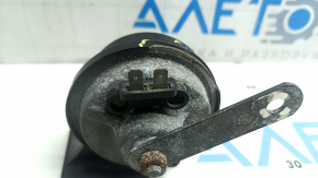 Signal low Nissan Kicks 21-25 no fragment