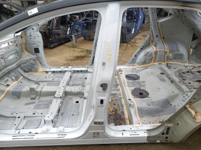 Central left body pillar Nissan Murano 25-26 on the body