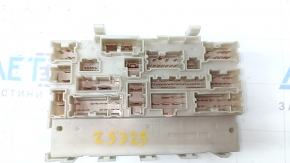 Nissan Murano 25-26 under-dash fuse box
