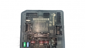 Nissan Murano underhood fuse box 25-26