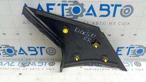 Plug triangle rear right Nissan Kicks 18-24