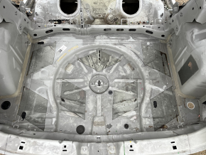 VW Taos 22-25 trunk trough on the body