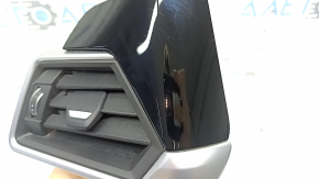 Left front panel air duct deflector BMW 3 G20 19-24 with chrome and gloss black trim, with backlight, scratches
