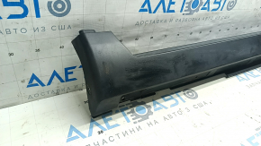 Left threshold Nissan Kicks 18-24