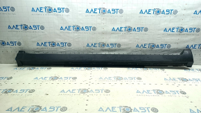 Right threshold Nissan Kicks 18-24