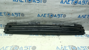 The rear bumper reinforcement for Nissan Kicks 18-25 is rusty