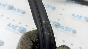 Rubber seal for the trunk door of a Porsche Macan 15-25, worn