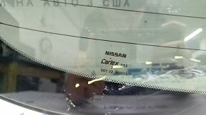 Rear glass of the trunk door of Nissan Murano 25-26 in glue