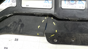 The rear bumper is bare, the middle part of the Kia Sportage 23-25 structure, the fasteners are broken, cracked