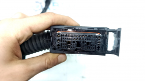 Wiring for the front left door of the Kia Sportage 23-26