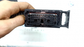 Wiring for the front right door of the Kia Sportage 23-26