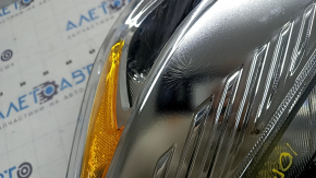 Front left headlight Ford Escape MK3 17-19 rest, halogen, light, scratches under the glass