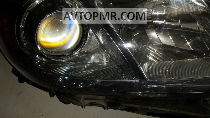 Toyota Prius 30 10-11 Halogen Front Right Headlight, Dirty Glass