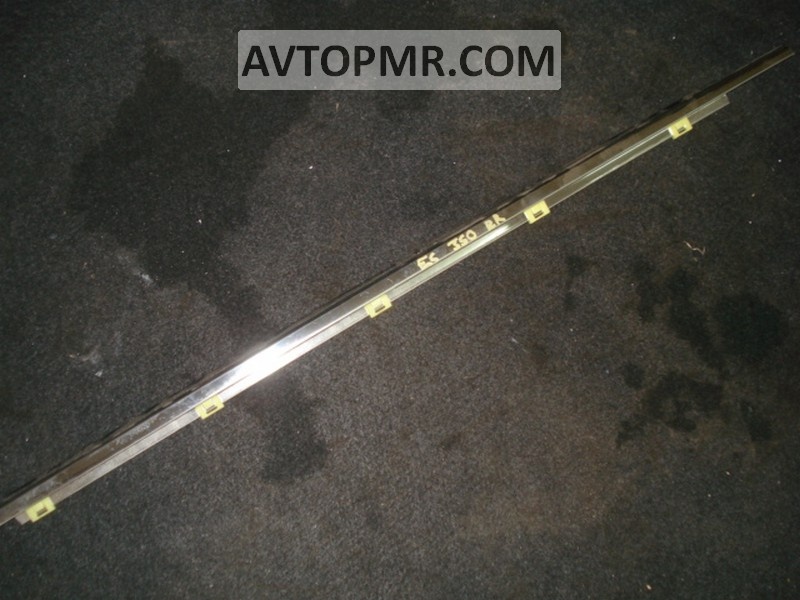 Door-glass molding, central rear right, chrome, Lexus ES350 07-12